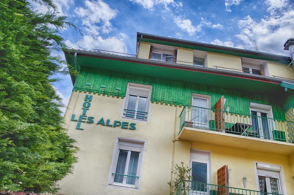 Hotel Les Alpes Allevard Buitenkant foto